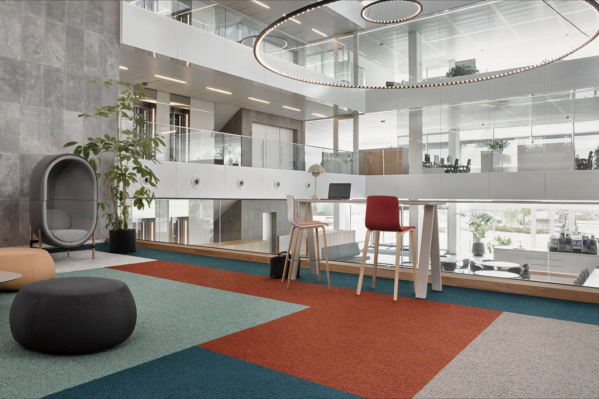 Your trusted B2B flooring partner in Europe.